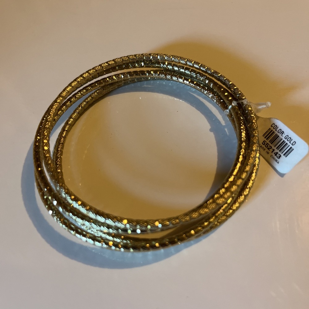 NWT Set of 5 Twisted Thin Bangles Gold Tone Round Fashion Jewelry 552143